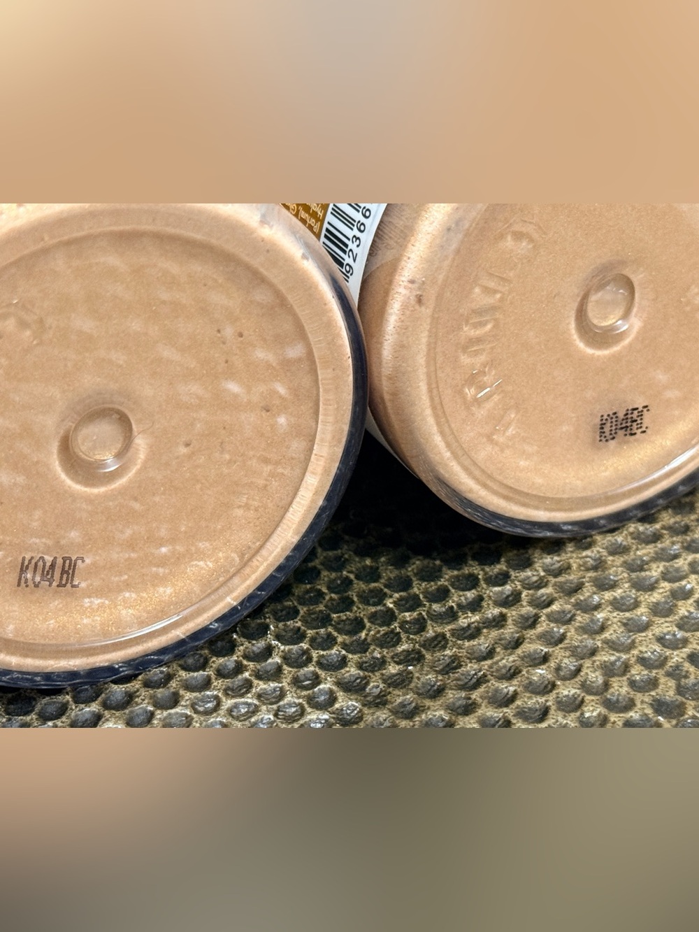 2x Truly Golden Glaze Shimmer Body Butter - 6.7 fl oz each - Picture 3 of 3